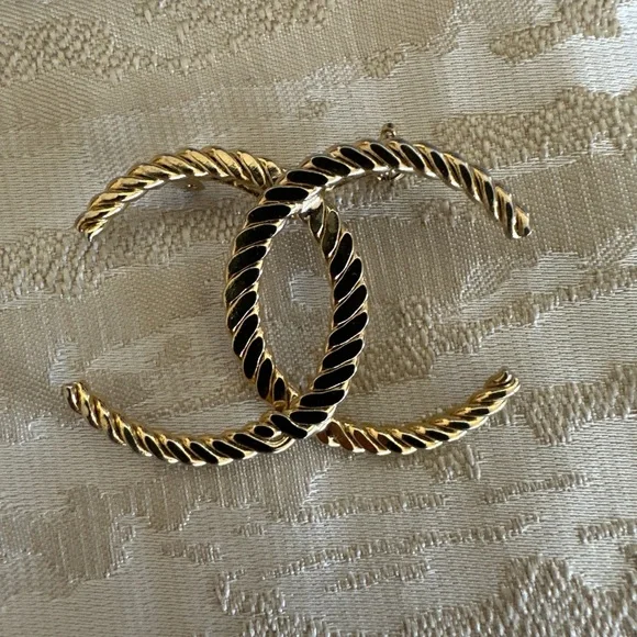 Chanel Authentic Vintage Gold Brooch